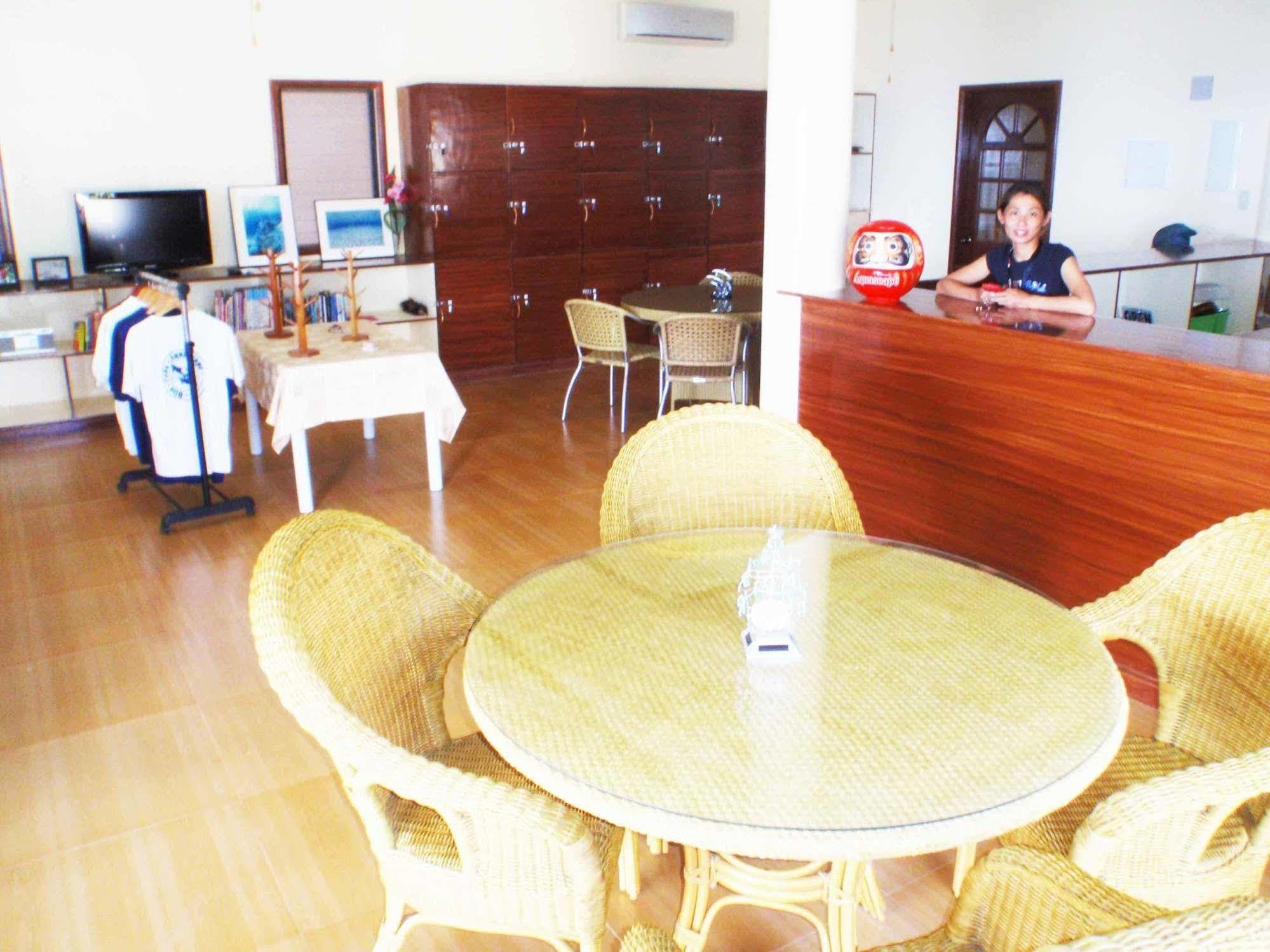 Hotel Punta House Lapu-Lapu City Esterno foto